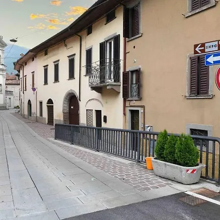 Bifocale In Centro Storico Check In 24h Fast Wi-fi Bus 500m Appartamento Borgo di Terzo